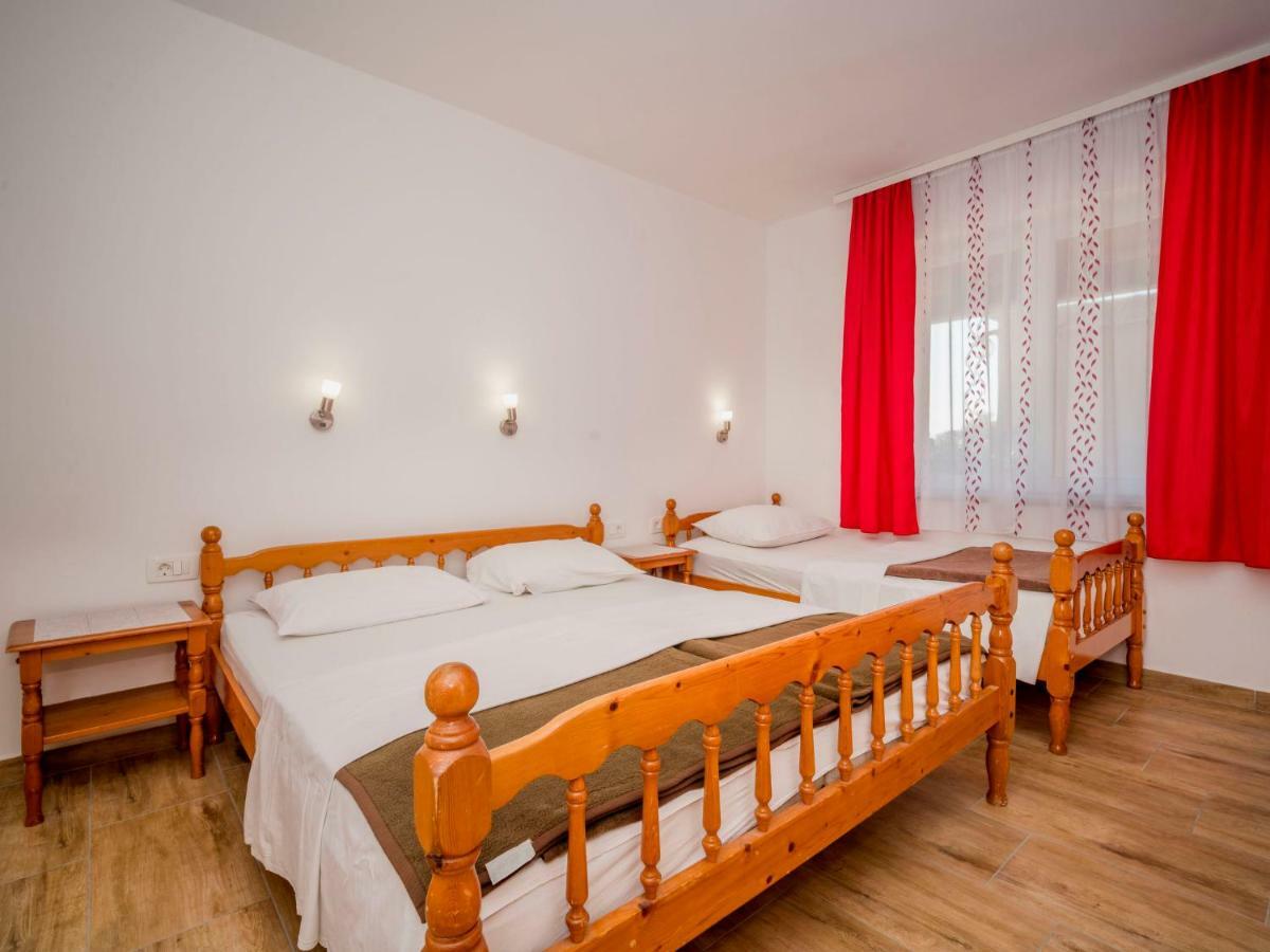 Apartment Hilde Red-8 By Interhome Медулин Екстериор снимка